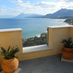 Tenuta Sperlinga - Il Campanile Santa Flavia